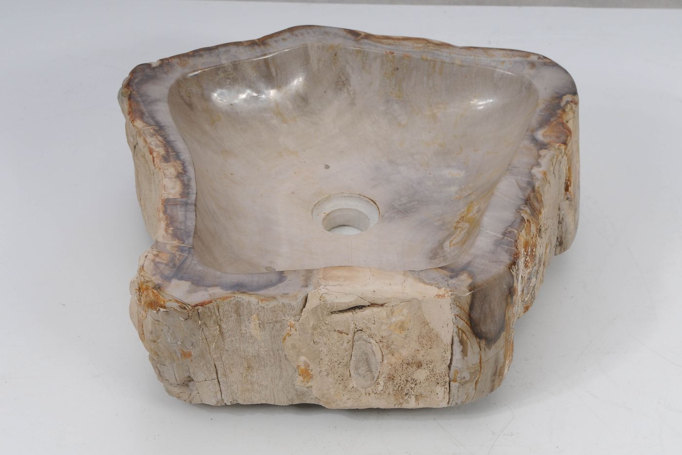 Lavandino da appoggio in legno pietrificato - 53406