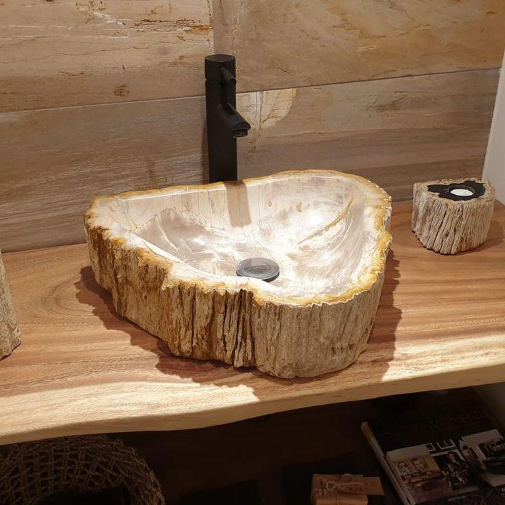 Lavandini in legno pietrificato: design naturale per il bagno - Esotika