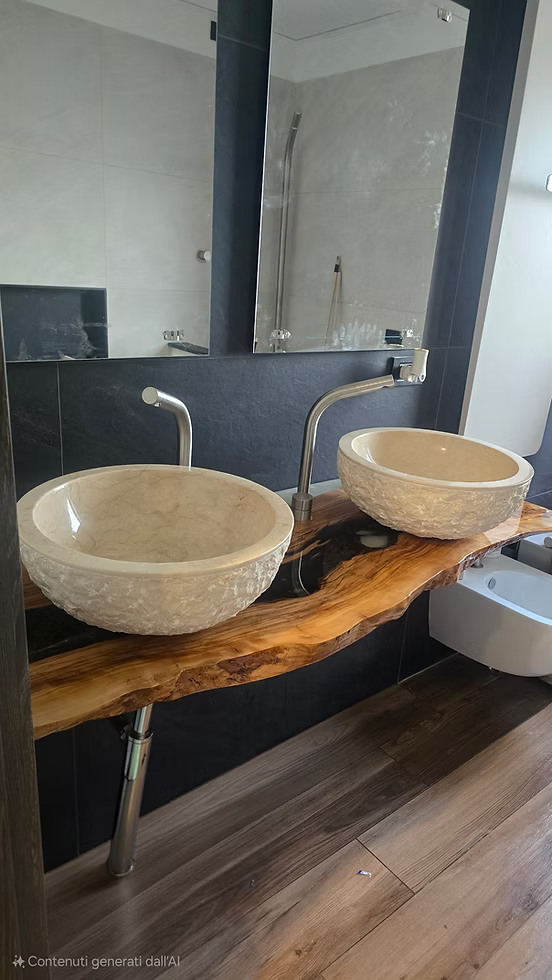 TAVOLI CUSTOM IN LEGNO E RESINA