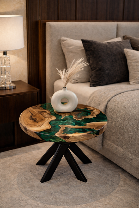 Tavolino da Salotto Dream in Castagno Massello e Resina Verde Satinata Brillante