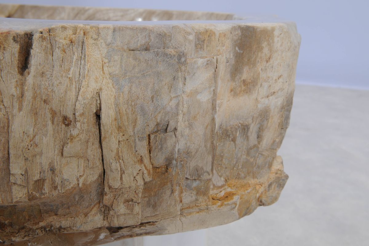 Lavandino da appoggio in legno pietrificato - 48320