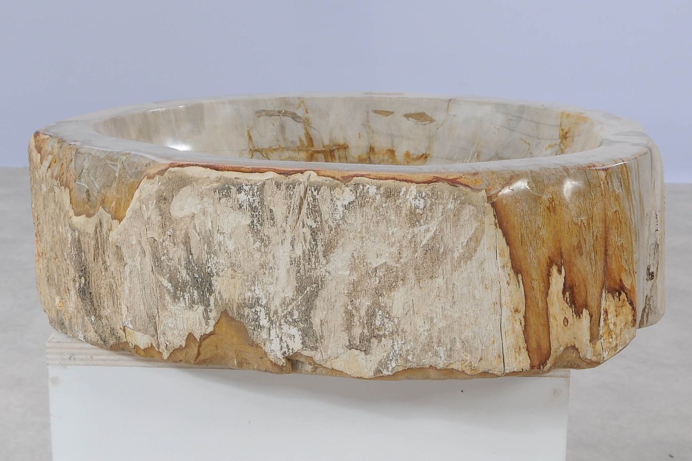 Lavandino da appoggio in legno pietrificato - 55278