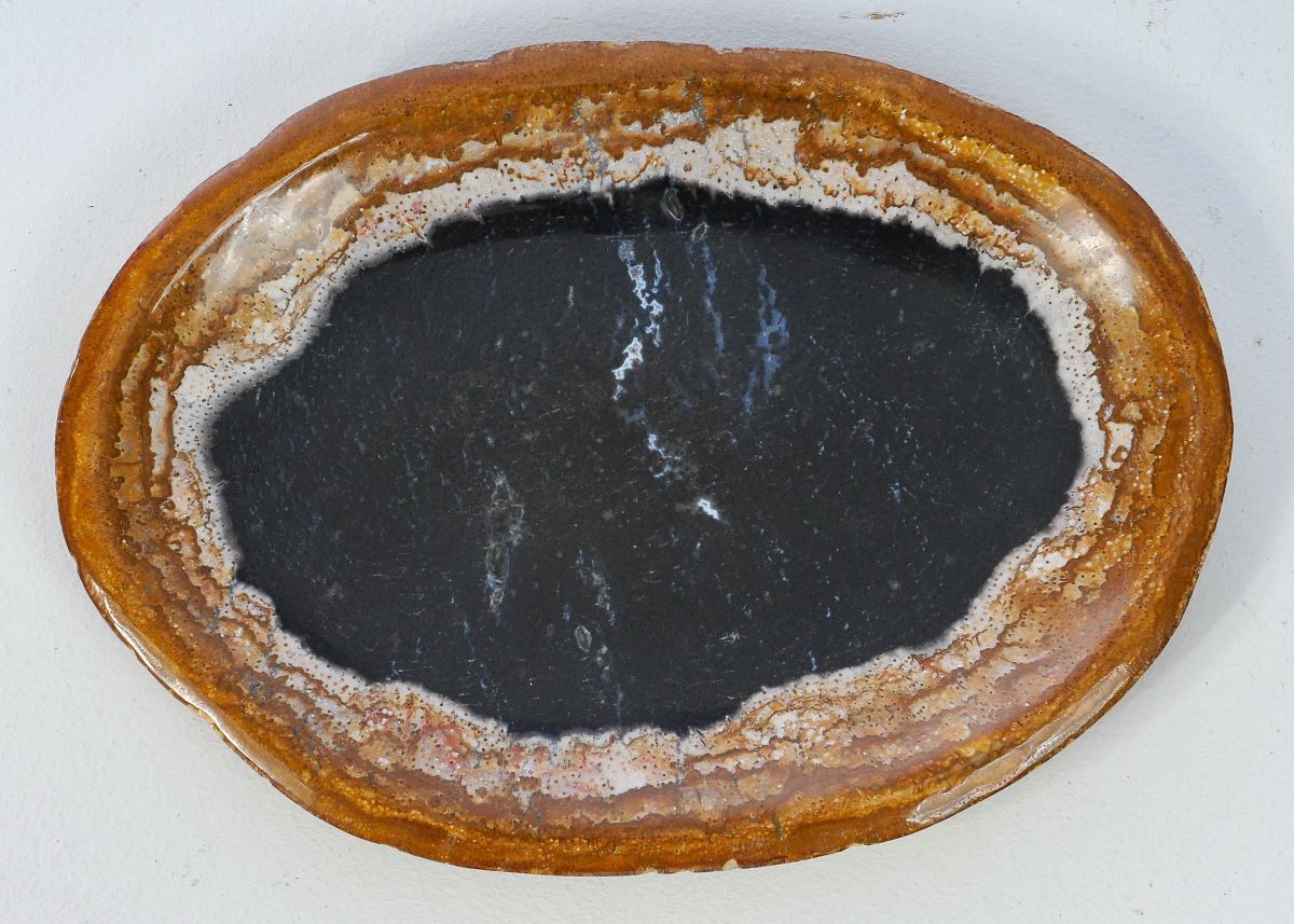 Ciotola in legno pietrificato - 38011i