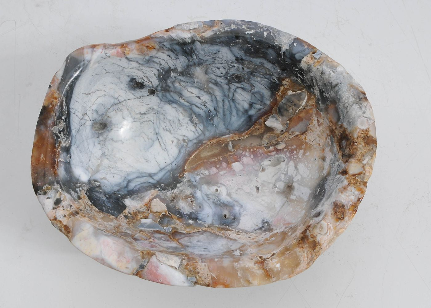 Ciotola in legno pietrificato - 58020